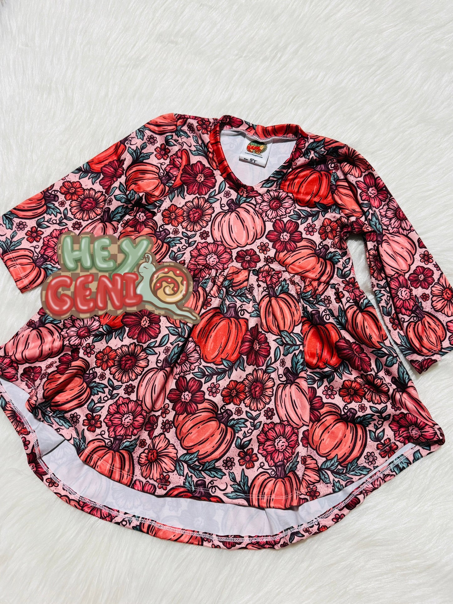 RTS 5T PUMPKINS AND FLOWERS HIGH-LOW 3/4TH SLEEVE TOP